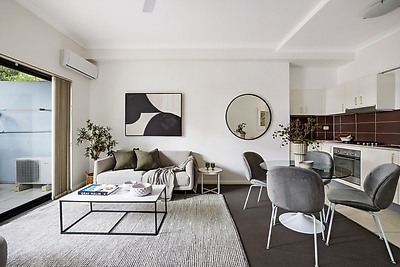1/20-34 Wyndham Street, Alexandria Auction by Adrian William