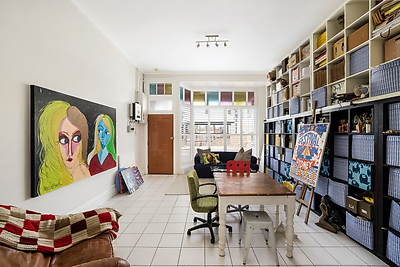 33 Grosvenor Crescent, Summer Hill Auction by Adrian William
